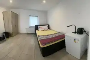 Schönes gemütlicher Zimmer In Zentrum Rüsselsheim Apartments, Russelsheim