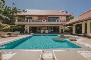 Solas Pool Villa Grand Villa With Private Pool, Nai Harn