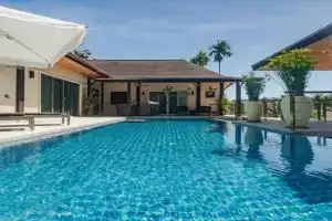 Ivory Pool Villa Dreamy Villa With Sparkling Pool, Nai Harn