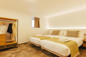 Bravissimo Mercadal 3, one-bedroom plus sofa bed, Girona