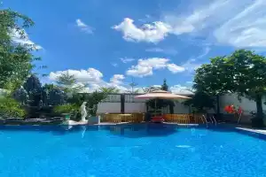 Êm Villa 8 Bedrooms with Swimming Pool, Hue