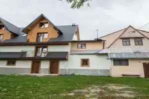 Willa Pod Jasieniami -basen plac zabaw Guest house, Bialka Tatrzanska