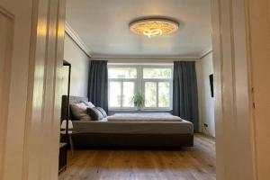 Soul-Apartment Balkon PrivatParkplatz 2 Boxspringbetten 55Zoll TV WLAN, Leipzig