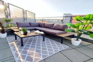 Ulmer Penthouse für 7, Arbeitsplatz, XXL-Dachterrasse, Grill, Wii, Neu-Ulm