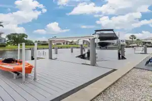 Blue Canal Getaway Guest house, Marco