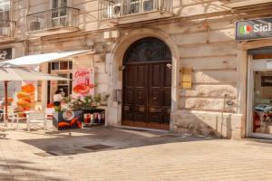 B&B Un Passo Dal Treno Piazza Vittorio Veneto 36-Salerno Station Guest house, Salerno