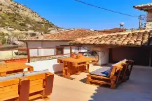 Edward Lear Hostel, Berat