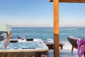 Hersonissos Beach Front Suites, Hersonissos