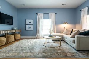 Affordable, Quaint Retreat! 5 Mins to Downtown Guest house, Indianapolis