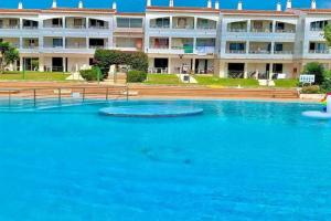 Cavalleria -Apartamento con piscina junto la playa, Cala'N Blanes