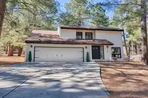 Cozy 3-Bedroom Retreat in Scenic, Flagstaff