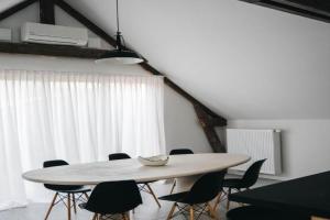 Gezellige loft met twee slaapkamers Apartments, Ieper