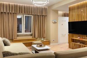 AJ Apartments - Hidden Gem in front of Taiwan Center, Tirana