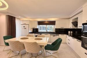 SA Apartments! 2BD Flat 400m to the Beach, Alanya