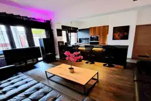 petite chambre dans une jolie colocation Guest house, Liege