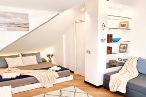 Mansarda Azzurra, 8 min dal mare, 3 min dall'Ospedale Pediatrico Apartments, Genoa