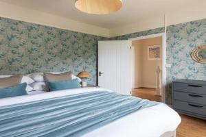 Peaceful Oasis 3 Beds House with Garden and Parking, Cambridge