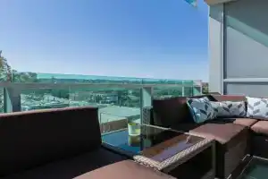 Vivid on Malvern Road - A Convenient Lifestyle Stay Apartments, Melbourne