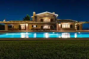 Villa Anemos Lakithra, Minia