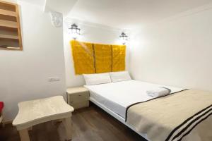 Studio Tnaker, Tangier