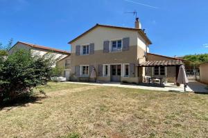 Le LOUIS 16 - Maison avec jardin à Guest house, Valence