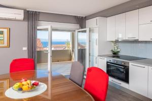 Apartments Ivan, Tice