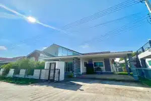 บ้านใหม่สไตล์นอร์ดิก Home Saendee สงบเงียบเป็นส่วนตัว Apartments, Hang Dong