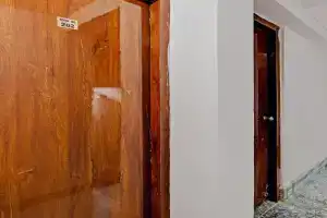 Hotel O Golden Palace, Kolkata