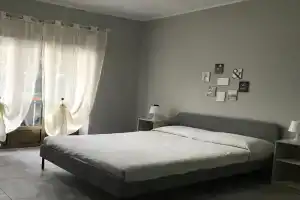 Il Borgo Antico: Vista su Reggia di Apartments, Venaria Reale