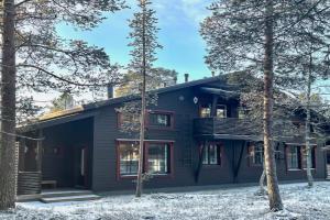 Holiday Home Vuolkuma c by Interhome, Saariselka