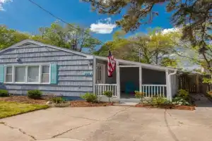 Endless Summer - Resort Area - Vibe District VB, Virginia Beach