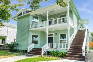 Adventure awaits Close to the Beach Guest house, Galveston