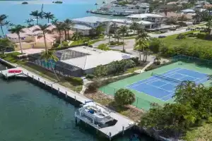 Pickleball Paradise Guest house, Marco