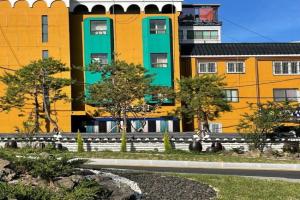 Seven Motel, Busan