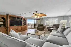 Inlet Reef 416 - Gulf View 2BR Guest house, Destin