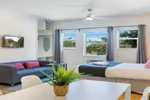 Bloom Hideaway - Mins to Las Olas & Beach Apartments, Fort Lauderdale