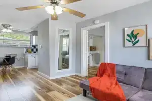 Seascape - Mins to Las Olas & Beach Apartments, Fort Lauderdale