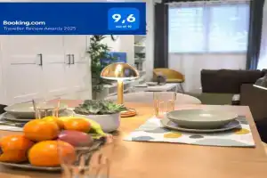 Espectacular Loft Piscina y Terraza - Roig Arena - Las Ciencias - Ruzafa - Centro Apartments, Valencia