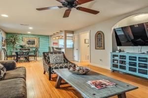 Quiet Plaza Two bedroom 2 Bathroom, Kansas City