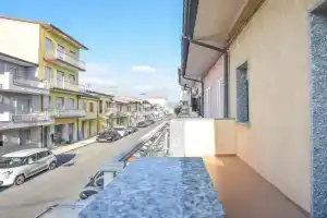 2 Bedroom Nice Home In, Viareggio