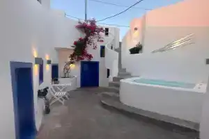 Dionysos by Kefia Villa, Pirgos