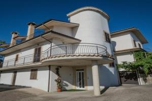 B&B "LE LUCI" CAMERA IN ATTICO SUPER VISTA interno 2 rose rosa Mini-hotel, Vasto