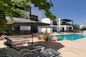 300m to Beach 2 Bedroom Garden Floor Flat with Pool A1 - Yeni Dünya Bodrum, Turgutreis
