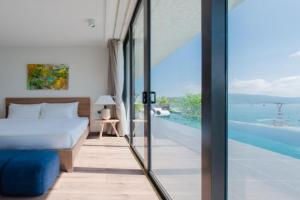 Promotion Early Booker Ocean Front Villa 500m2 with 4 bedrooms and swimming pool, Nha Trang