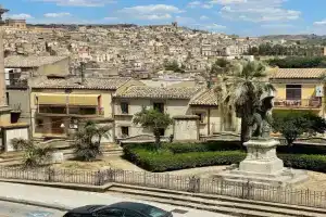 Il Teatrino del Bonajuto Apartments, Caltagirone