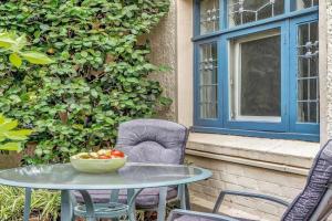 'The Nook' Peaceful Toorak Gardens Retro Cottage, Adelaide