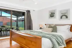 West Beach Hideaway - A Relaxed Coastal Locale Guest house, Adelaide