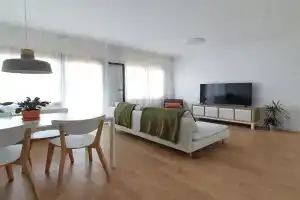 Acojedor piso cerca del metro Apartments, Cornella de Llobregat
