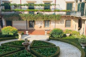 CASA LASTRA, Verona