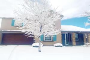 Cozy hideaway 30 miles to Mt Rose Ski, Tahoe/ Guest house, Reno